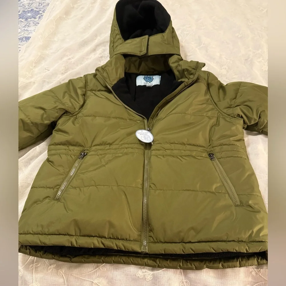 Whales Tail Girl’s Youth Olive Green Hooded Puffer Jacket, Sz medium, NWT.